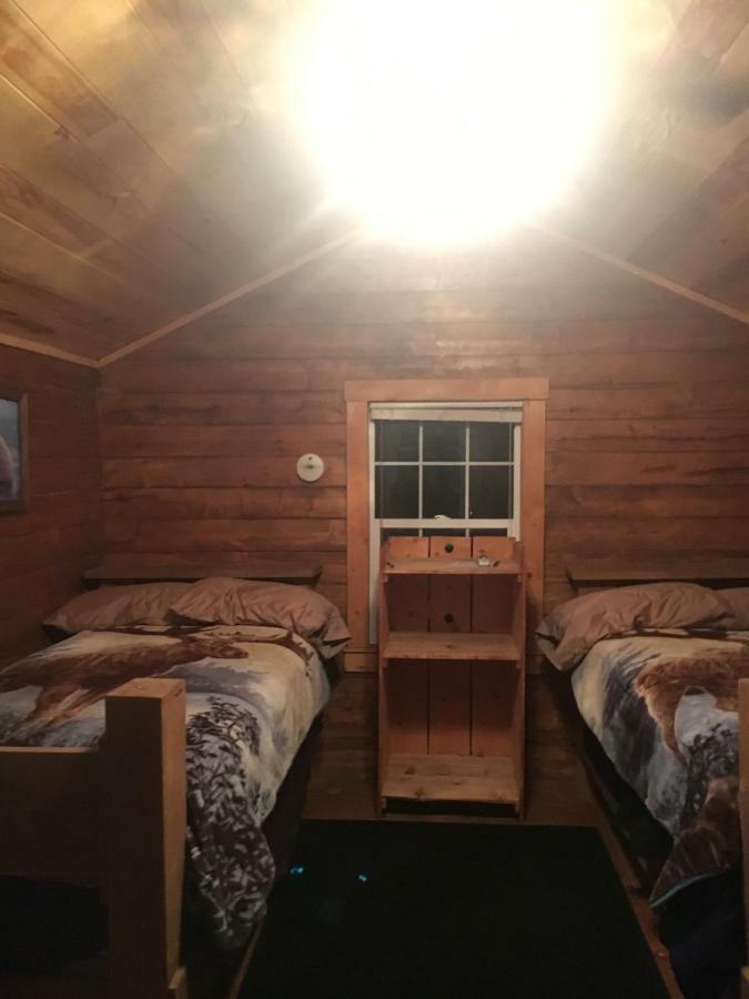 Alaska Log Cabins On The Pond Clear Creek Park Екстер'єр фото