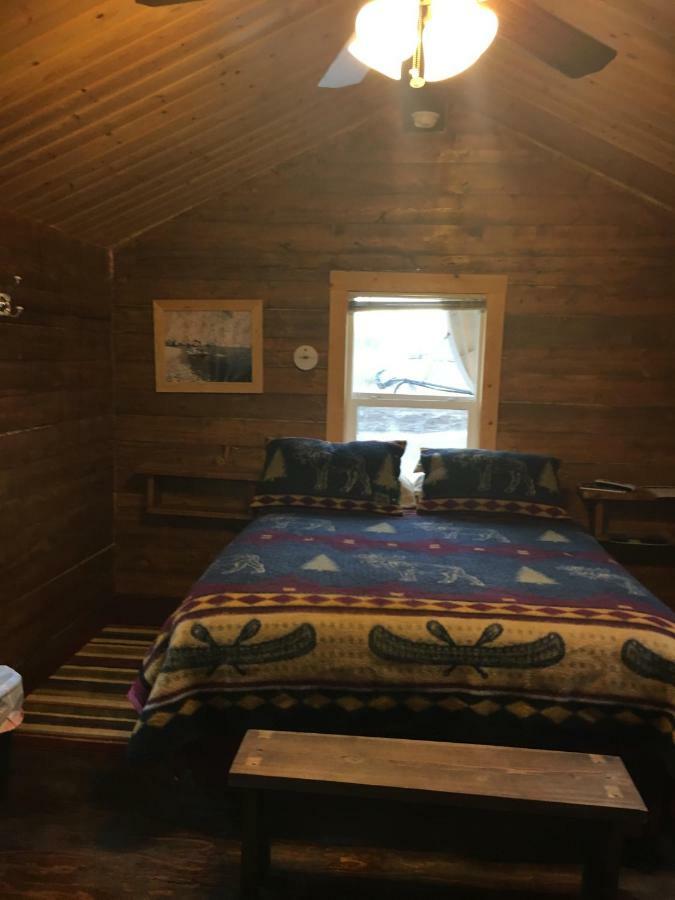Alaska Log Cabins On The Pond Clear Creek Park Екстер'єр фото